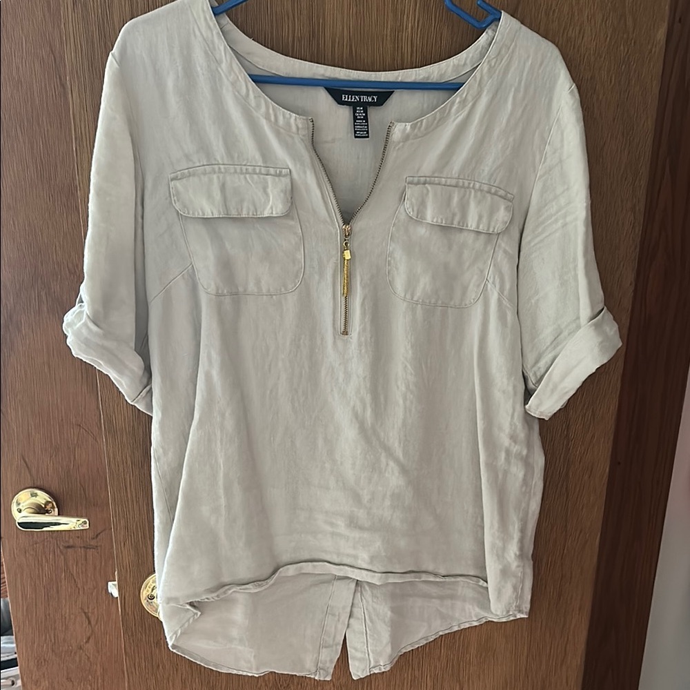 Ellen Tracy Cream Blouse with Gold Zipper